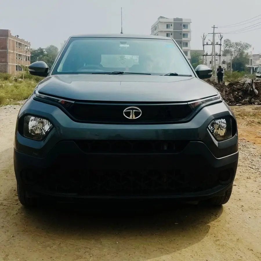 TATA PUNCH ADV Petrol - Image 7